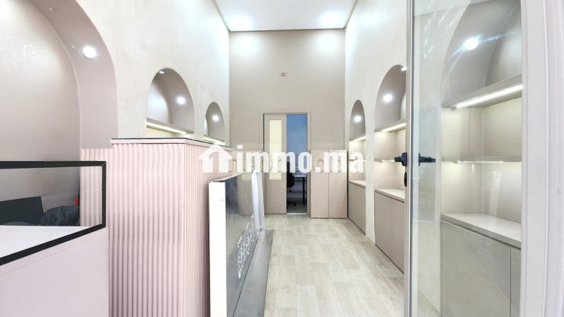 local-commercial-19m2-rue-ibnou-nafiss-maarif-big-2