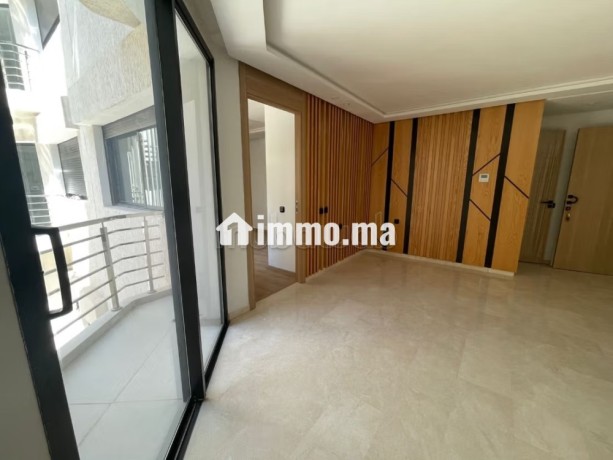 vente-dun-bel-appartement-a-riyad-2-grandes-pieces-ascenseur-et-garage-big-4