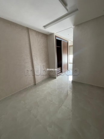 location-appartement-vide-2-chambres-big-3