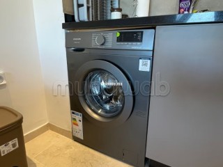 Location saisonnière à Guéliz. Superficie 80 m². Piscine et air conditionné - Appartement à vendre