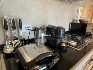 Location saisonnière à Guéliz. Superficie 80 m². Piscine et air conditionné - Appartement à vendre