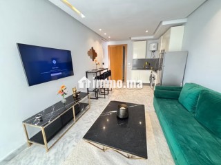 location-dun-appartement-a-maarif-1-belle-chambre-service-de-concierge-et-climatisation