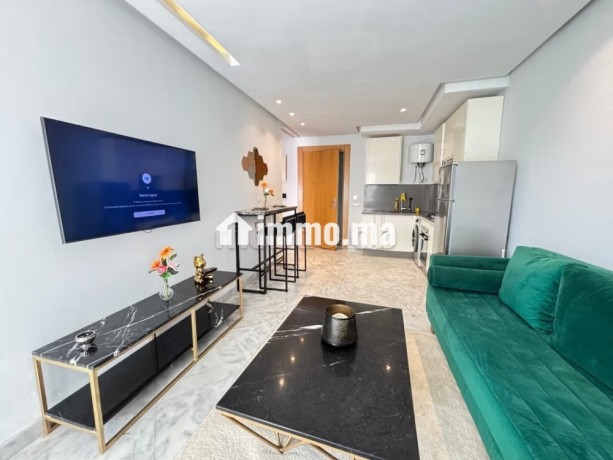 location-dun-appartement-a-maarif-1-belle-chambre-service-de-concierge-et-climatisation-big-8