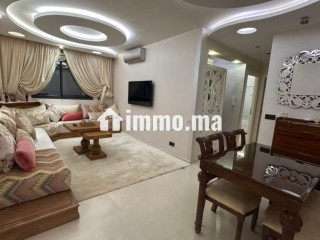location-saisonniere-appartement-confortable-location-meublee-a-hay-mohammadi-2-chambres-agreables-porte-blindee-antenne-parabolique