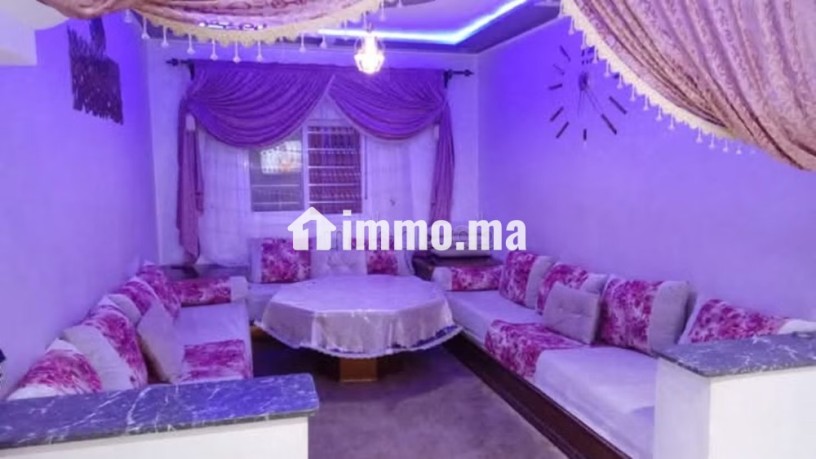 location-saisonniere-a-al-hoceima-2-belles-chambres-porte-blindee-salon-marocain-big-5