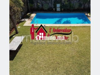 villa-de-890-m2-a-anfa-bonne-affaire
