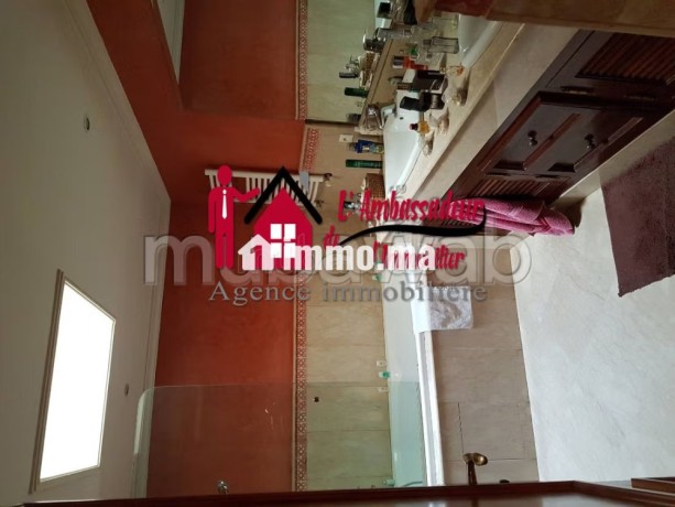 villa-de-890-m2-a-anfa-bonne-affaire-big-5
