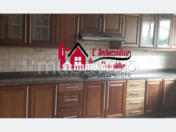 villa-de-450-m2-dans-residence-securisee-ain-diab-big-3