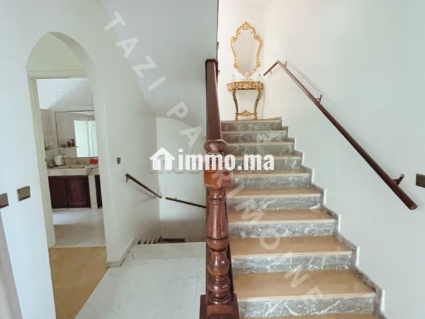 a-vendre-villa-4-chambres-ain-diab-big-7