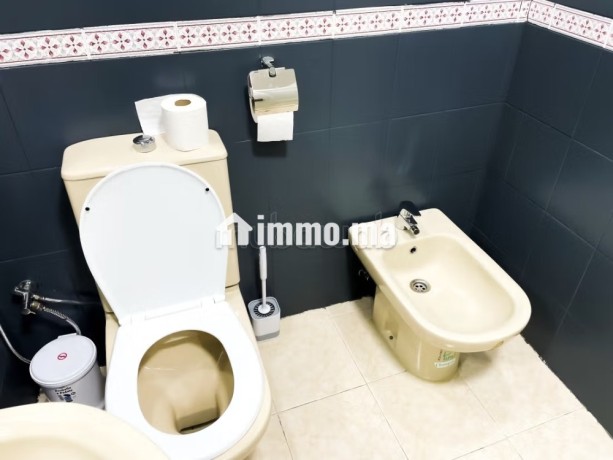 location-dun-appartement-a-tanger-city-center-3-pieces-confortables-vue-sur-la-mer-chauffage-central-big-6