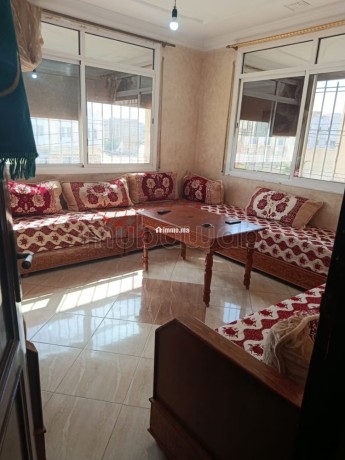 location-dun-appartement-en-centre-ville-2-pieces-confortables-salon-traditionnel-marocain-big-2