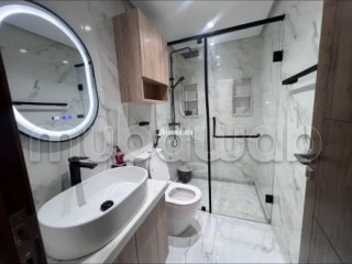 Appartement de vacances à louer à Manar. Surface de 110 m². Service de concierge et climatisation - Appartement à vendre - Tanger