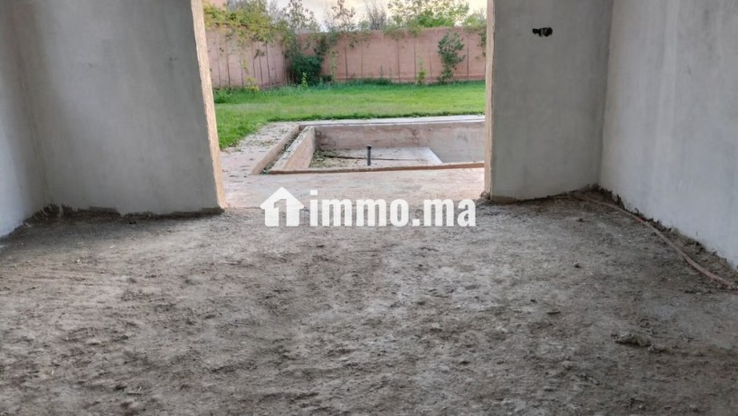 villa-de-luxe-a-vendre-a-route-de-lourika-4-chambres-terrasse-et-jardin-big-0
