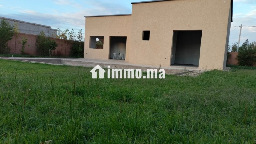 villa-de-luxe-a-vendre-a-route-de-lourika-4-chambres-terrasse-et-jardin-big-4