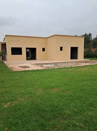 villa-de-luxe-a-vendre-a-route-de-lourika-4-chambres-terrasse-et-jardin-big-8