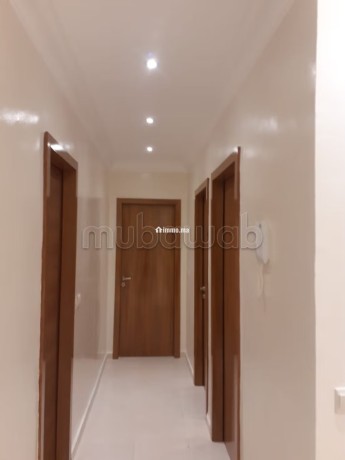 bel-appartement-en-location-a-el-massira-2-chambres-bien-meuble-big-0