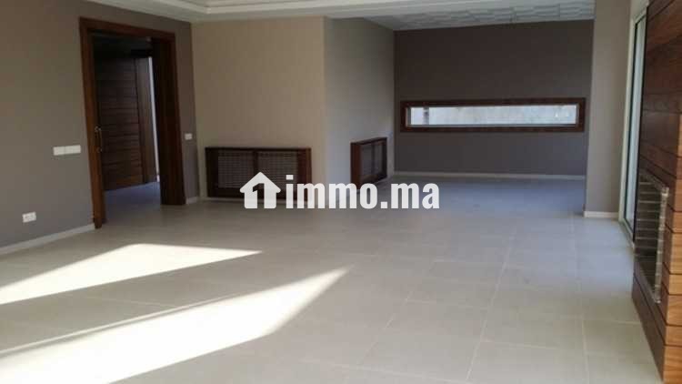 villa-haut-standing-neuve-avec-piscine-a-souissi-big-4