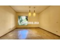 rez-de-jardin-2-chambres-vide-a-louer-a-ain-diab-small-4