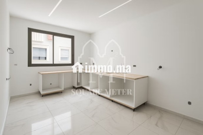 appartement-en-vente-a-argana-2-grandes-pieces-big-1