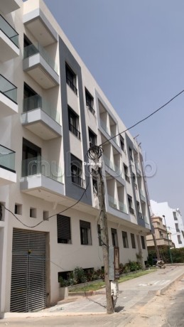 appartement-en-vente-a-oasis-surface-de-50-m2-porte-blindee-et-residence-securisee-big-0