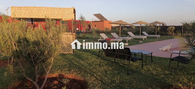 villa-moderne-pres-de-issen-avec-piscine-8900-m2-big-5