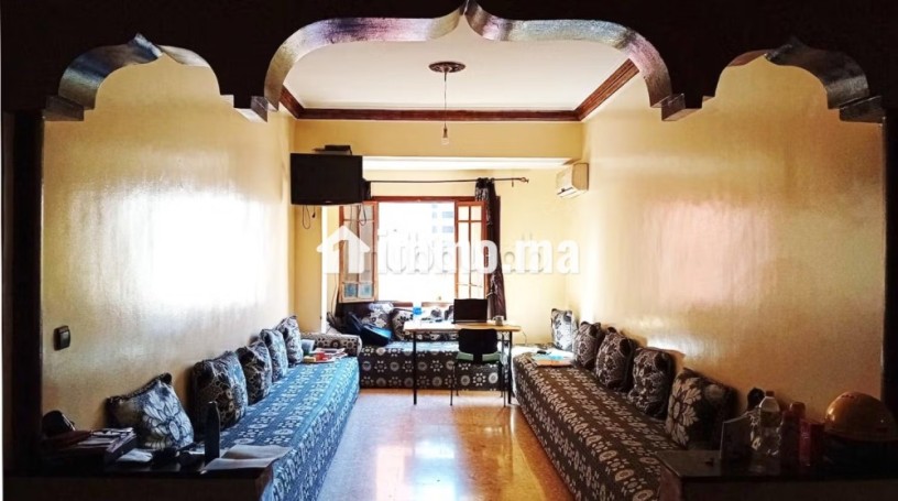 appartement-balcon-a-renover-en-plein-gueliz-big-0