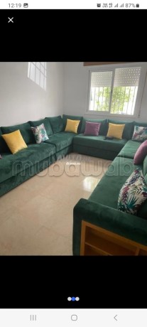 location-dun-appartement-en-centre-ville-1-piece-tout-confort-avec-cheminee-et-climatisation-big-3