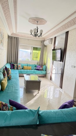 location-saisonniere-a-hay-al-azhar-surface-de-300-m2-porte-blindee-et-residence-securisee-big-1
