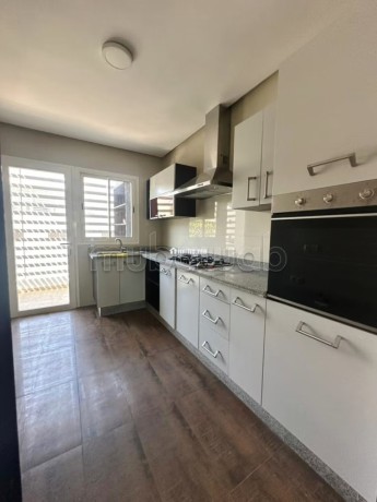 magnifique-appartement-situe-dans-une-belle-residence-avec-jardin-big-2