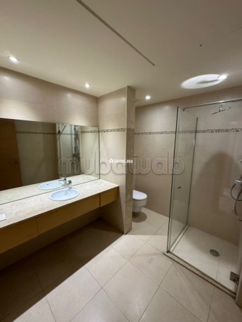 villa-a-la-location-vide-a-bouskoura-25000dh-big-11