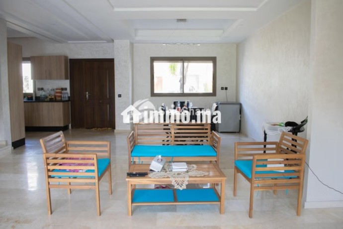 villa-de-standing-a-vendre-dans-residence-fermee-big-6