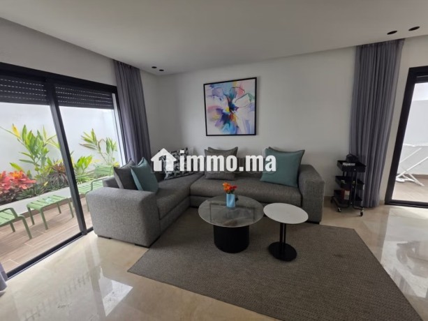 spacious-apartment-05-big-15