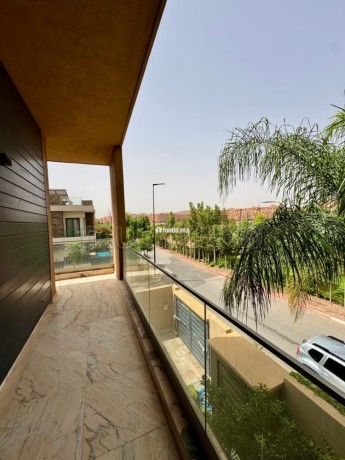 villa-moderne-450-m2-sur-terrain-360-m2-big-15