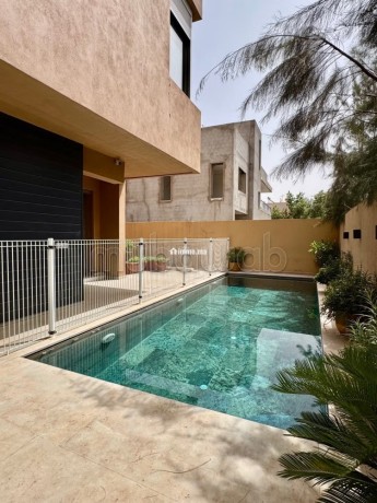 villa-moderne-450-m2-sur-terrain-360-m2-big-4