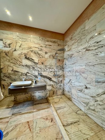villa-moderne-450-m2-sur-terrain-360-m2-big-6