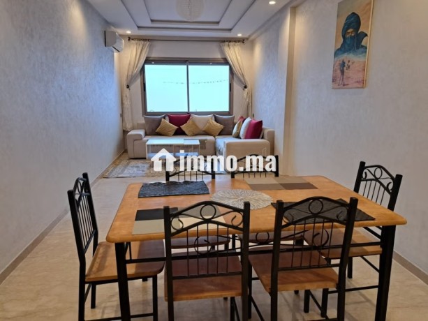location-appart-143-m2-es-hopitaux-casablzncz-big-0