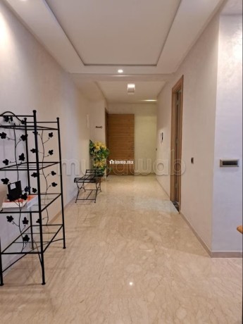 location-appart-143-m2-es-hopitaux-casablzncz-big-2