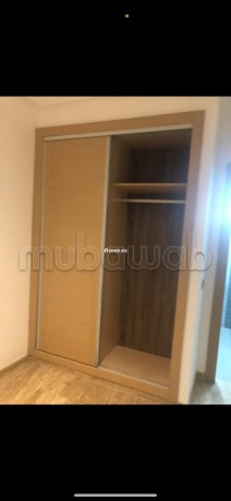 bel-appartement-en-location-a-harhoura-3-grandes-pieces-meuble-big-12