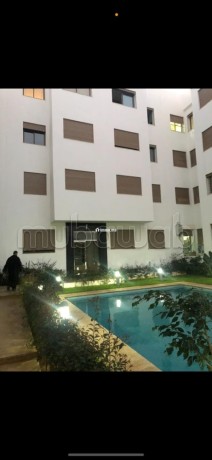 bel-appartement-en-location-a-harhoura-3-grandes-pieces-meuble-big-6