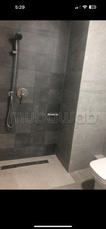 bel-appartement-en-location-a-harhoura-3-grandes-pieces-meuble-big-8