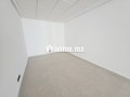 bureaux-en-location-a-oasis-surface-totale-76-m2-avec-ascenseur-et-terrasse-small-6