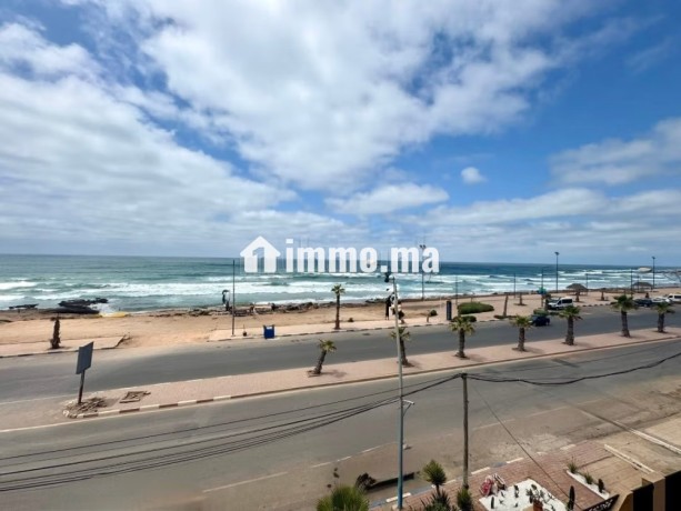 a-dar-bouaaza-somptueuse-villa-a-louer-vide-vue-mer-4-chambres-agreables-piscine-et-cheminee-big-1