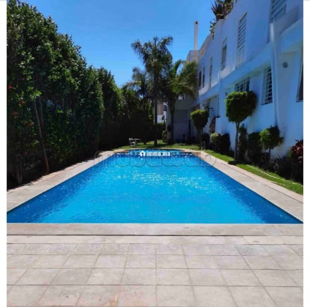 Appartements à louer à Ain Diab. 2 belles chambres. Cheminée, piscine - Vente Immobilier - Casablanca - photo 1