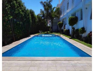 appartements-a-louer-a-ain-diab-2-belles-chambres-cheminee-piscine