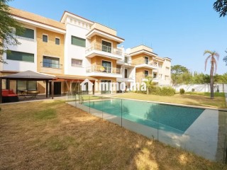 magnifique-rez-de-jardin-avec-piscine-a-vendre-a-la-palmeraie-bouskoura-ville-verte