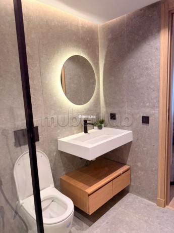 tres-bel-appartement-en-location-a-les-princesses-1-piece-meuble-big-13