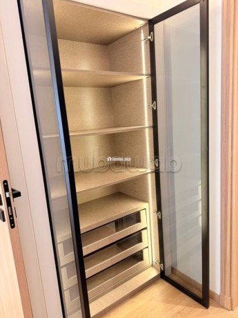 tres-bel-appartement-en-location-a-les-princesses-1-piece-meuble-big-15
