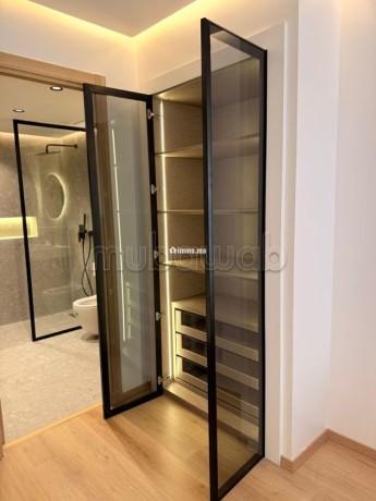 tres-bel-appartement-en-location-a-les-princesses-1-piece-meuble-big-17