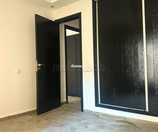 un-duplex-vide-de-145-m2-a-louer-mimosas-kenitra-big-5