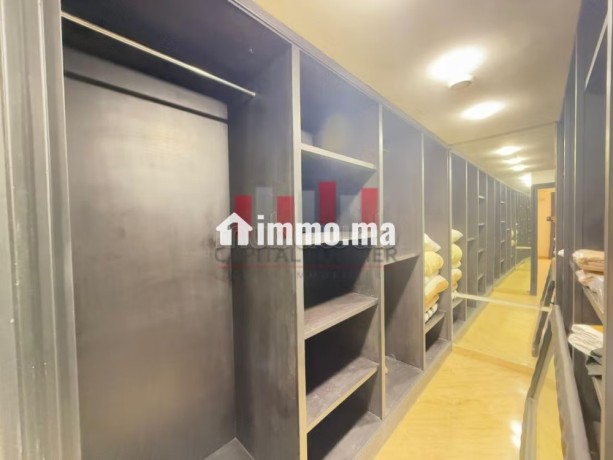 location-villa-de-haut-standing-a-ain-diab-surface-totale-400-m2-meuble-big-12